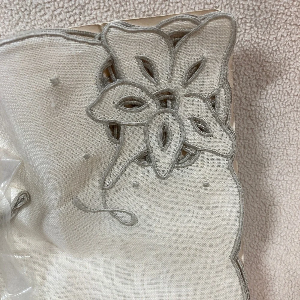 Leacock vintage linen